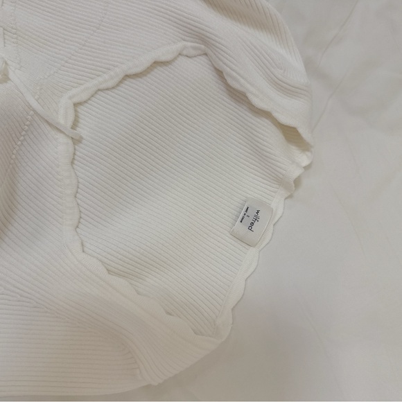 Aritzia soloist sweater - Picture 3 of 3